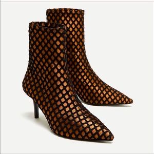 Zara pointed toe boots, size 38